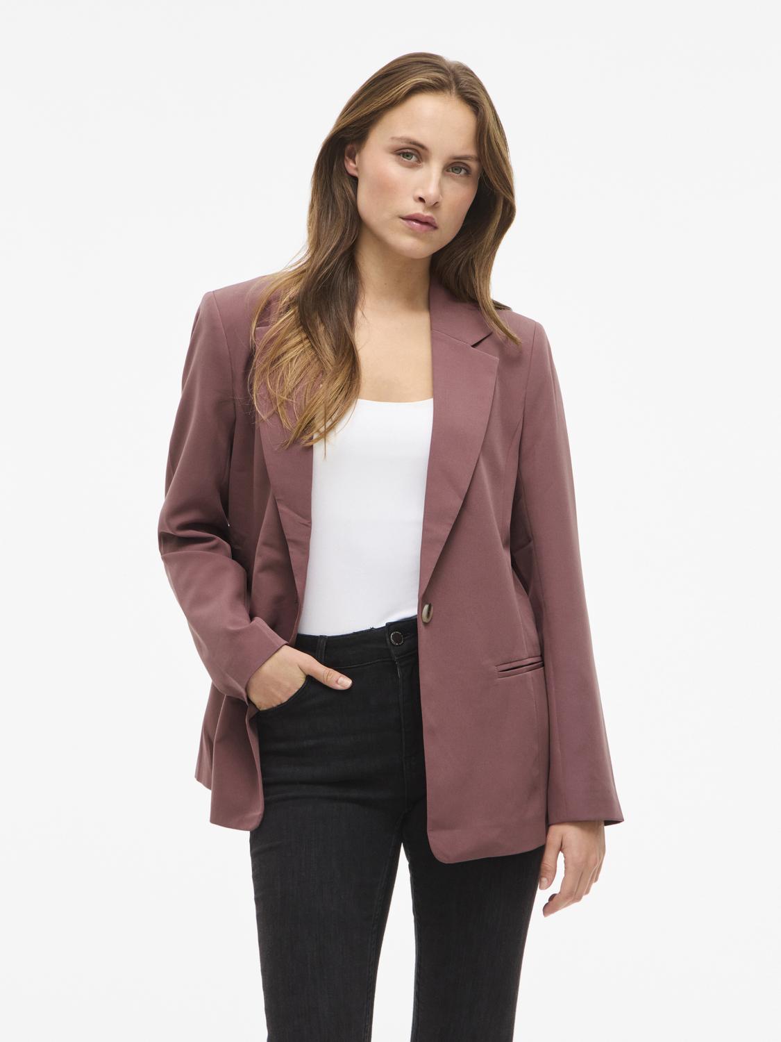 model_shot-front