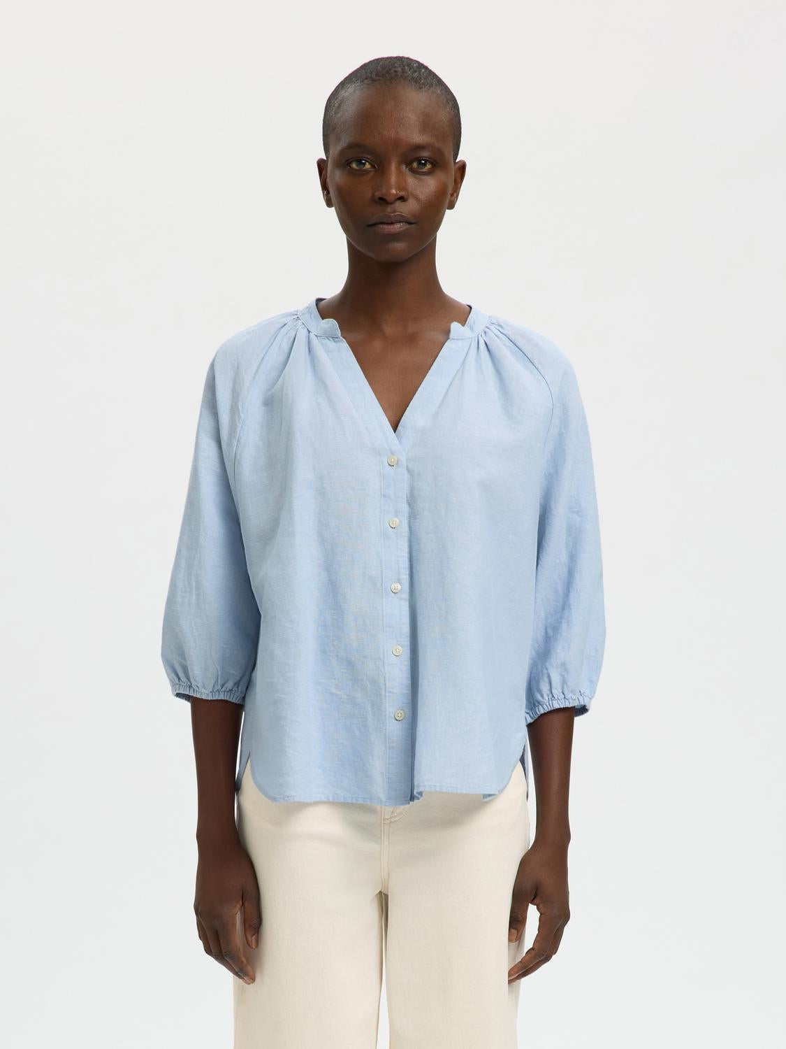model_shot-front