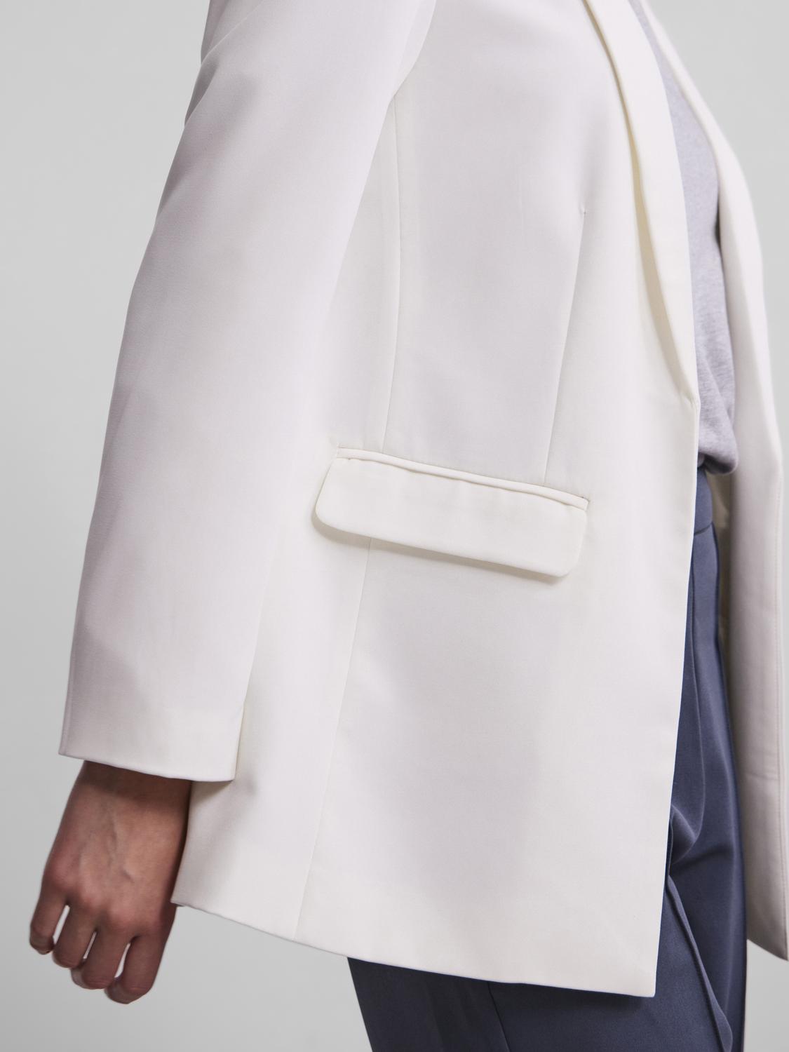 model_shot-detail