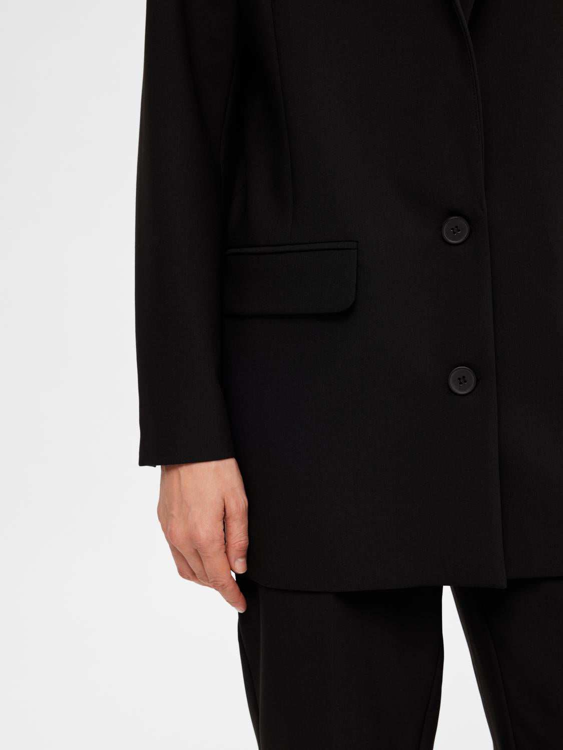model_shot-detail