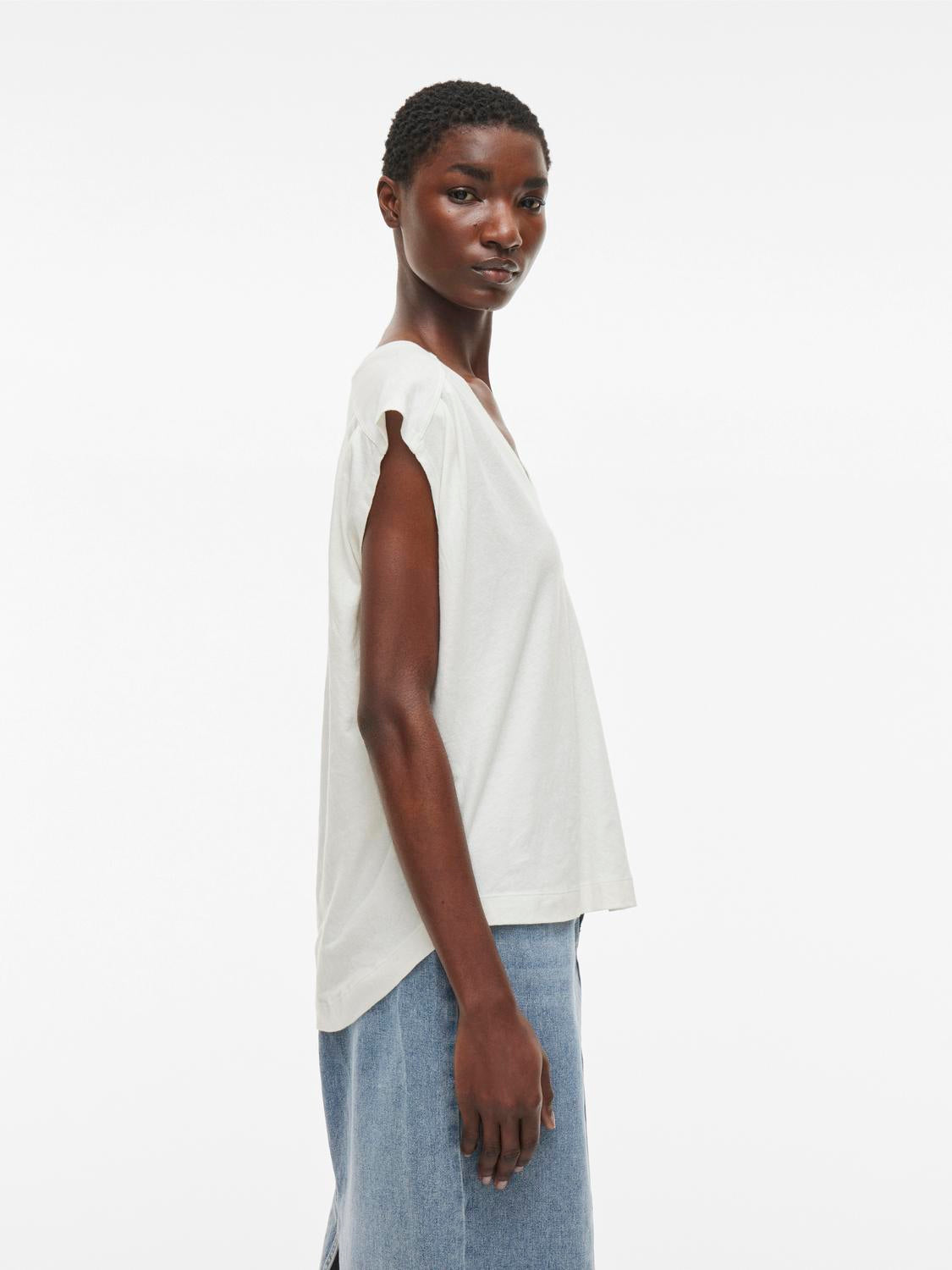 model_shot-detail