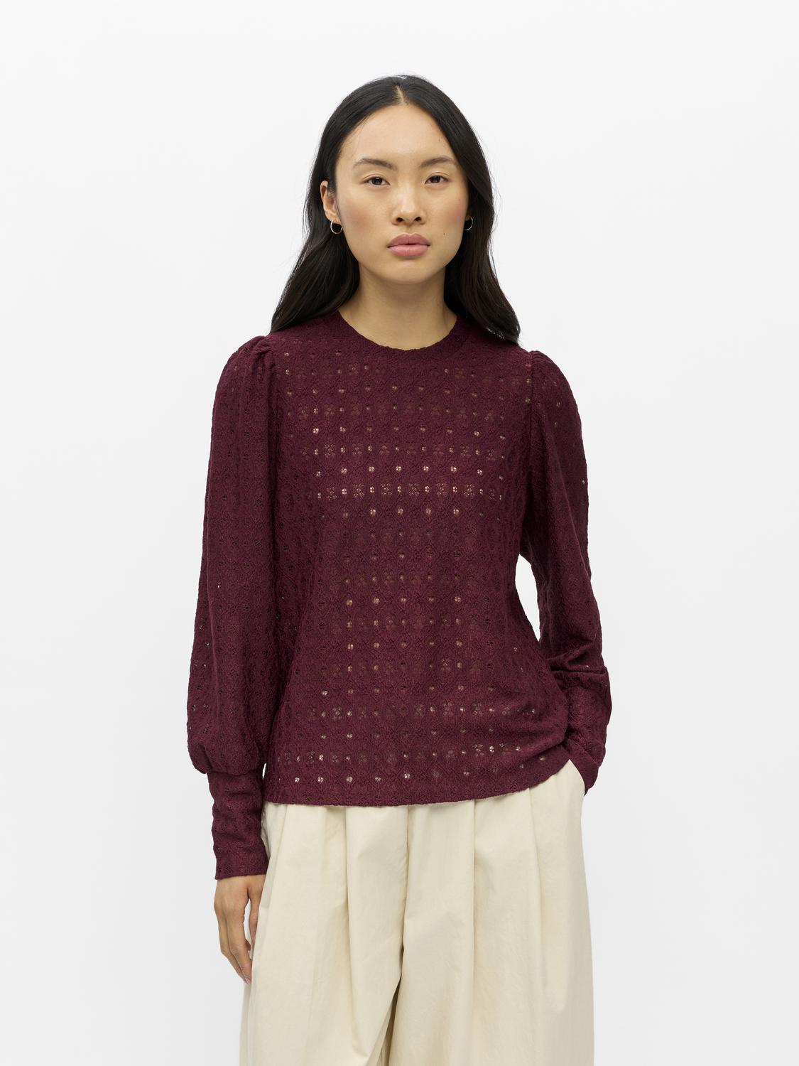 model_shot-front