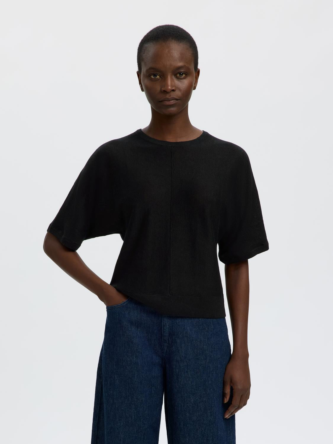 model_shot-front